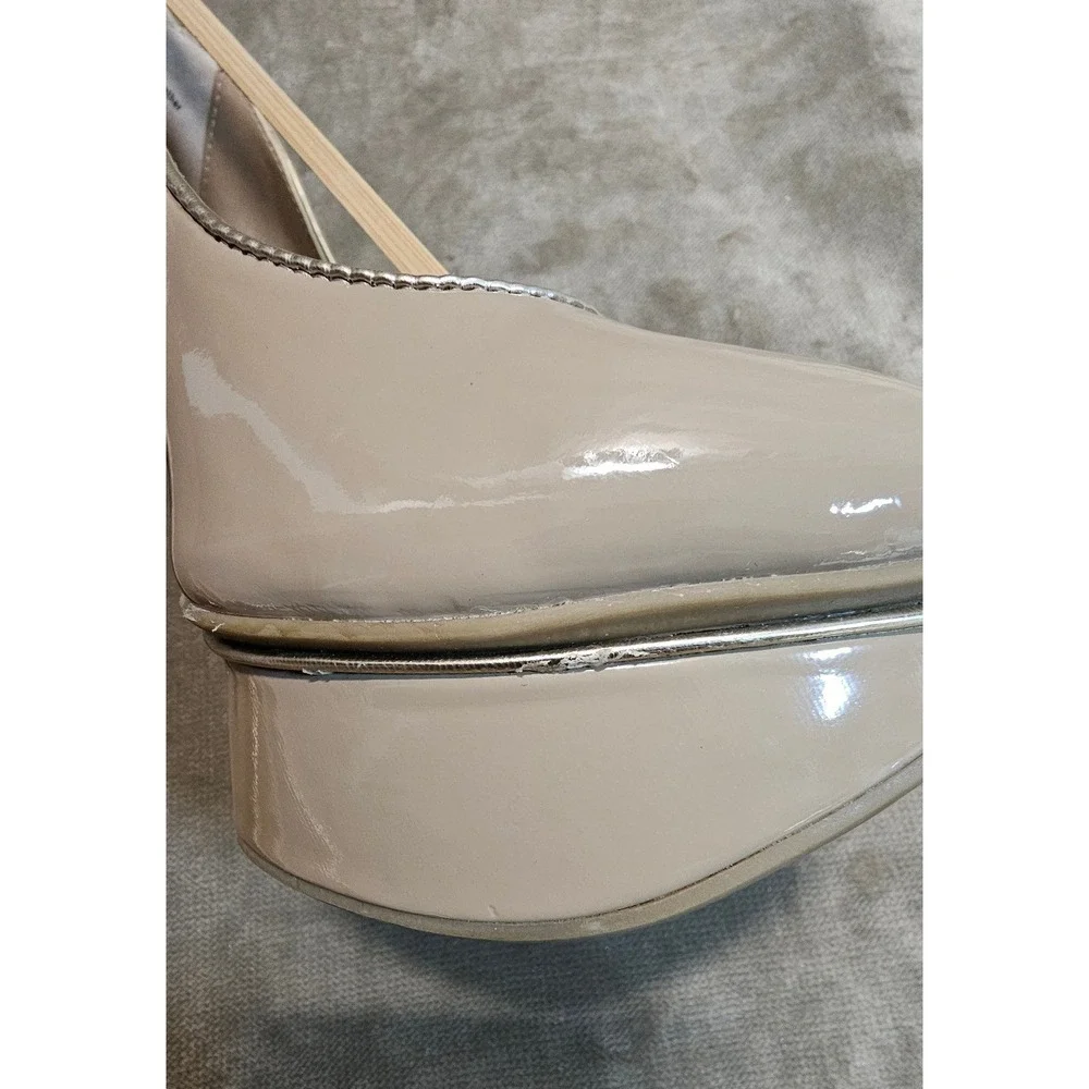 Jennifer Lopez Caliente Nude Patent Platform Pumps Heels Silver Trim Size 9